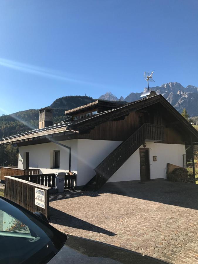 Affittacamere Iragidor Cortina dʼAmpezzo Exteriör bild