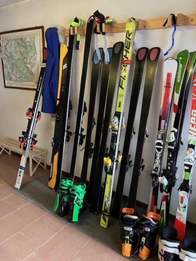Affittacamere Iragidor Cortina dʼAmpezzo Exteriör bild