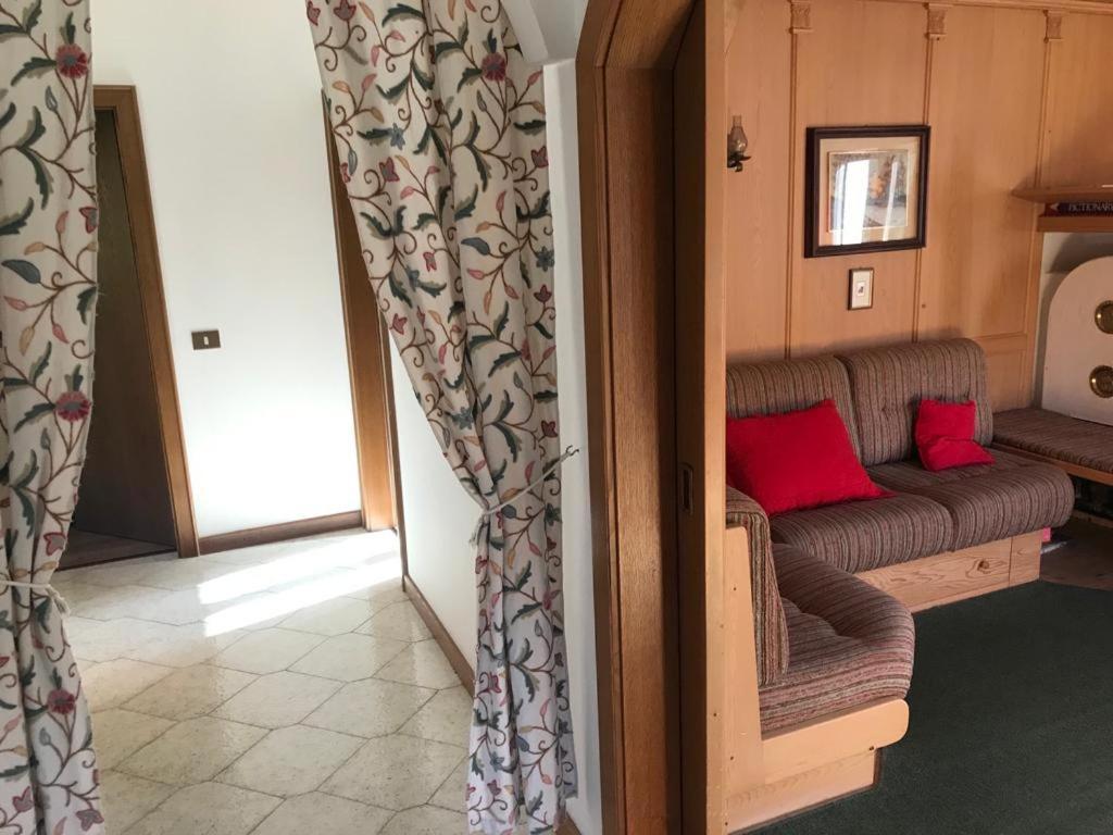 Affittacamere Iragidor Cortina dʼAmpezzo Rum bild